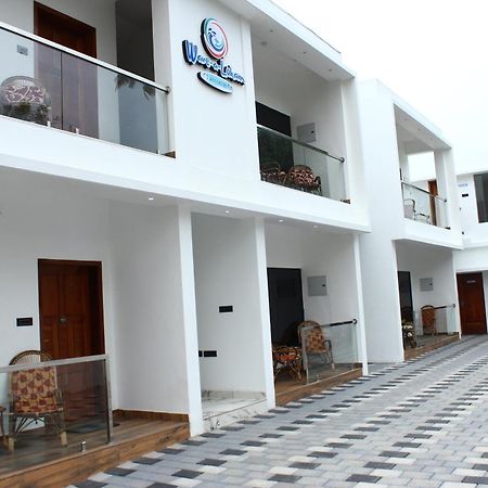 Wavealokam Beach Retreat Varkala Bagian luar foto