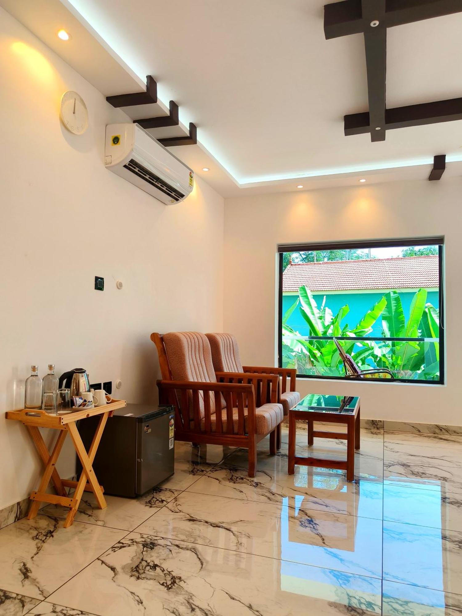 Wavealokam Beach Retreat Varkala Bagian luar foto