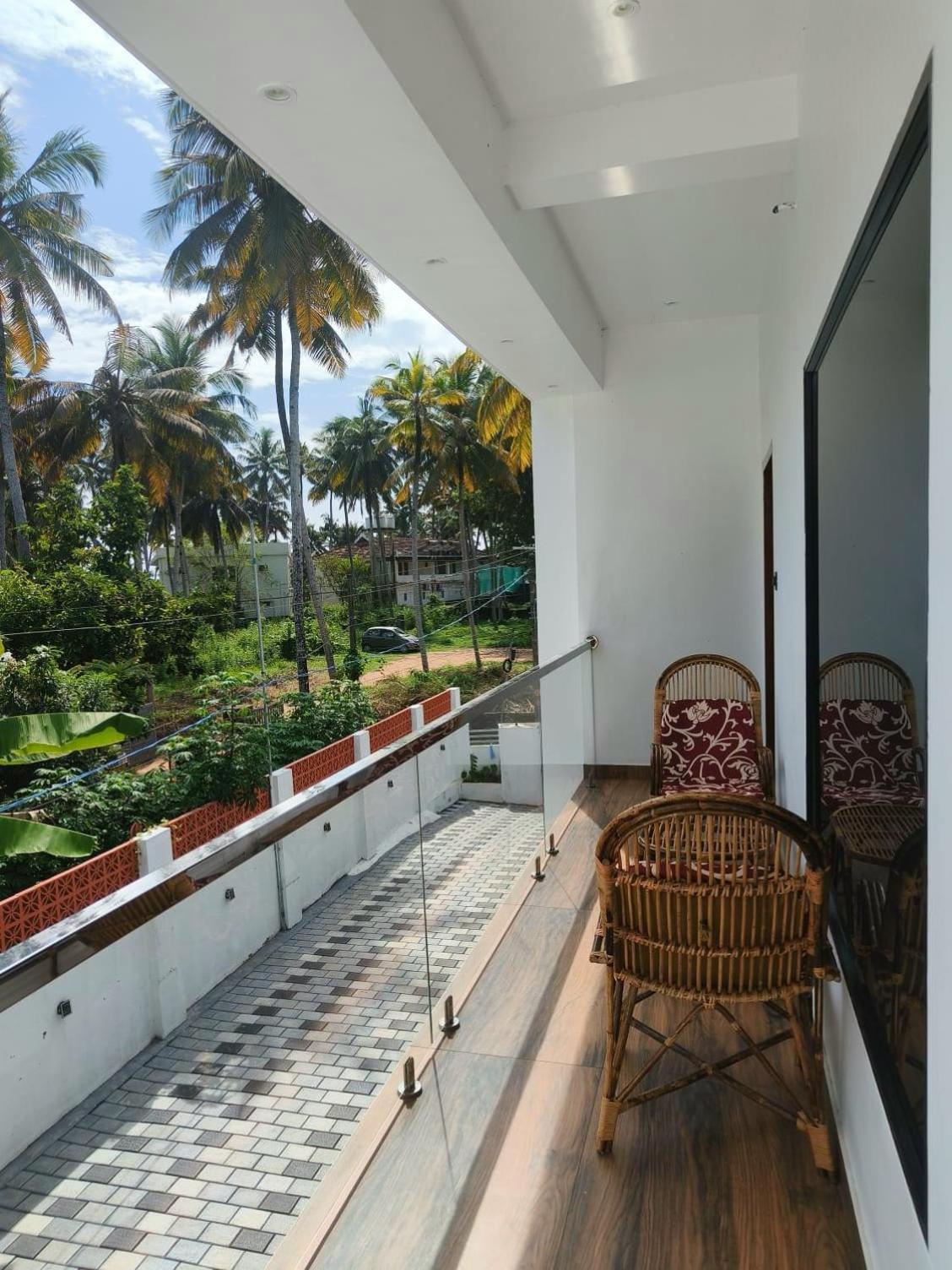 Wavealokam Beach Retreat Varkala Bagian luar foto